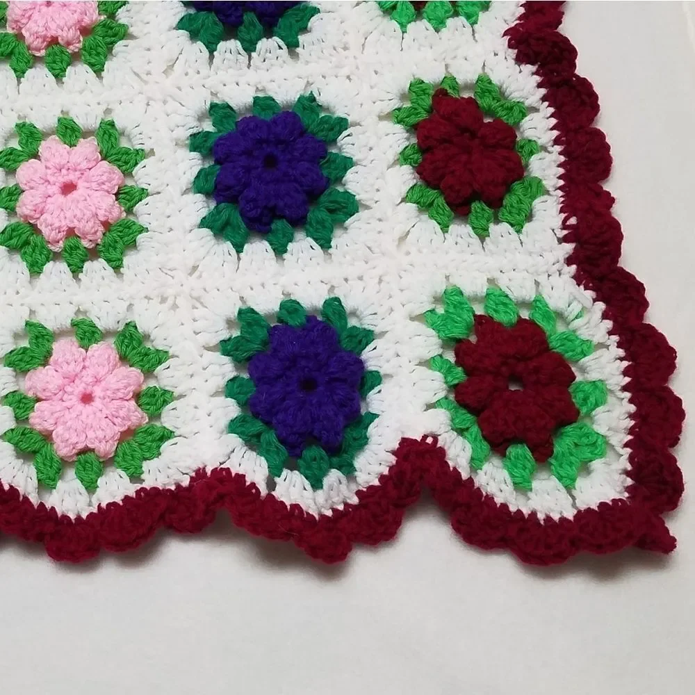 VINTAGE Granny Square Floral Boho Crochet Afghan